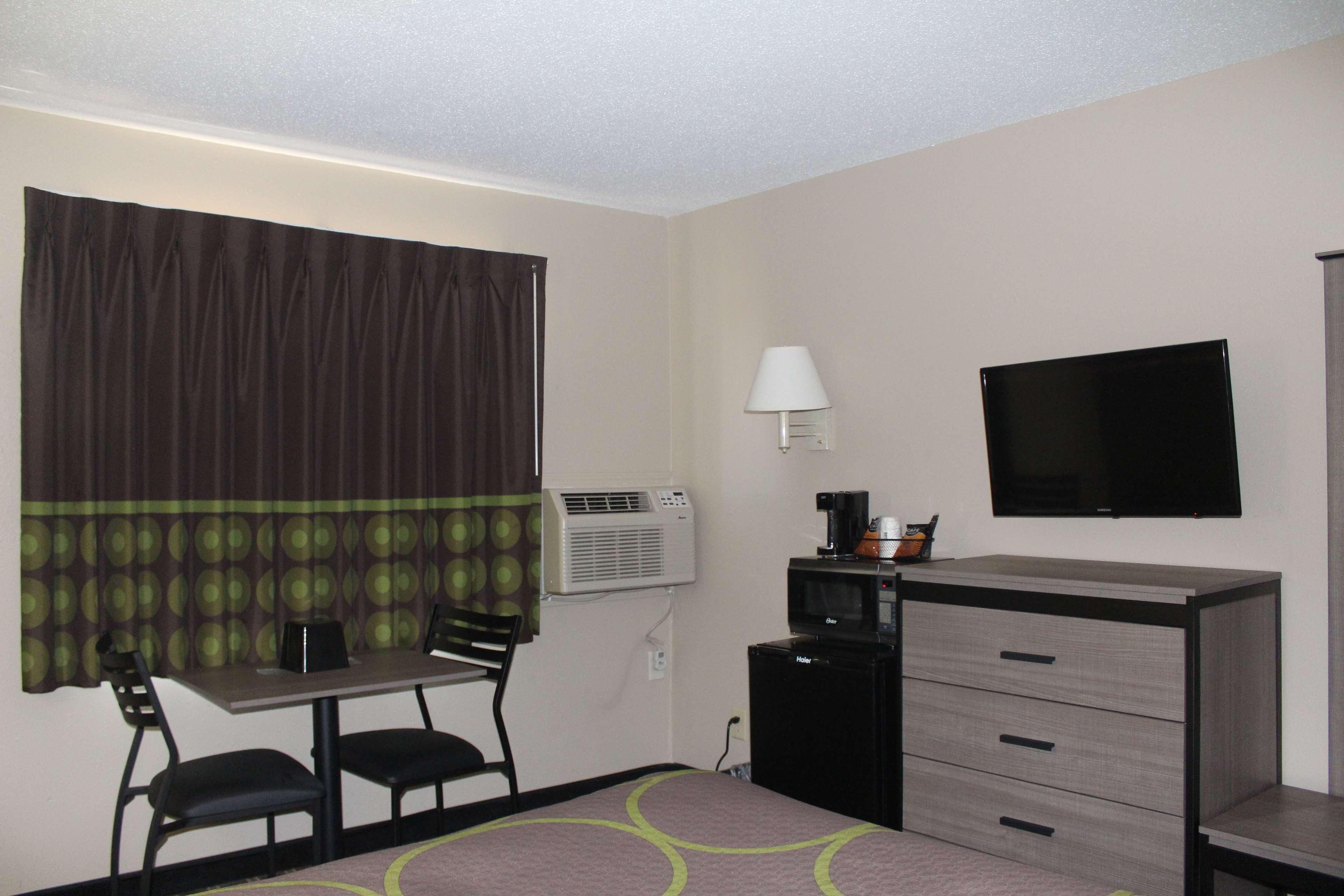 Super 8 By Wyndham Michigan City Kültér fotó