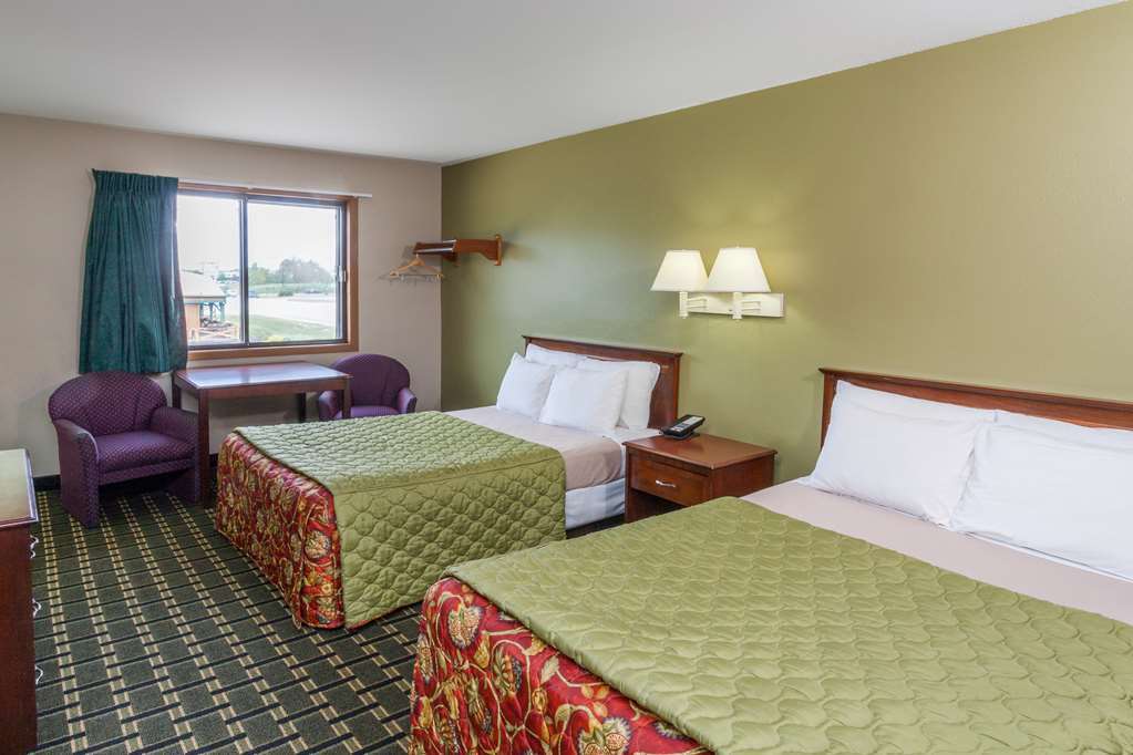 Super 8 By Wyndham Michigan City Szoba fotó